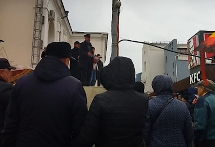 Народный сход в Анапе против генплана 26 декабря. Фото: Красная Анапа / YouTube