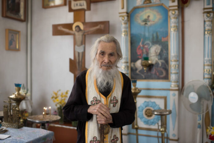 Архиепископ Виктор Пивоваров. Фото: Алина Десятниченко / «Новая вкладка»